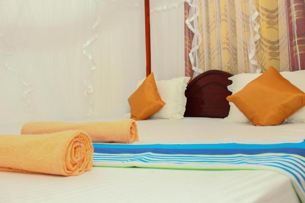 Готель Mirissa Breeze Екстер'єр фото